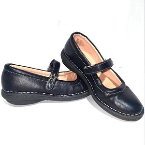 Girls SO brand size 3 maryjane dress shoe